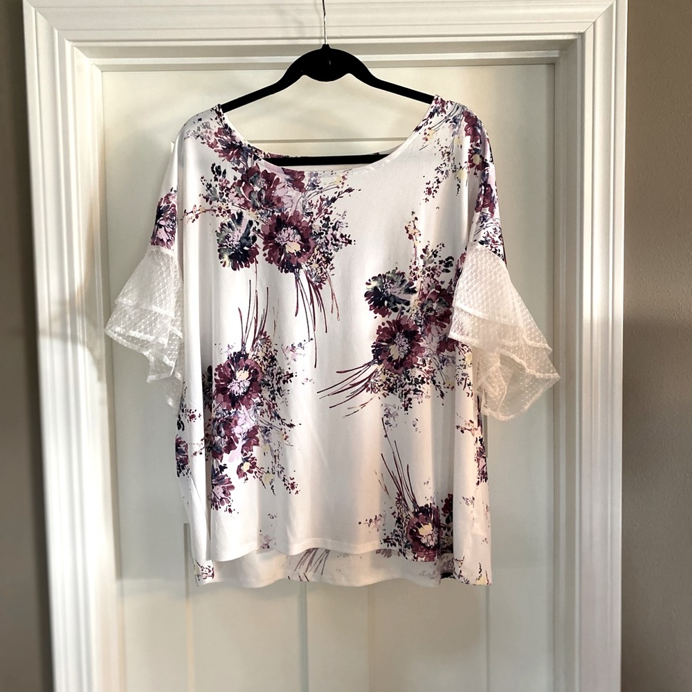 Maurice’s woman’s floral blouse
